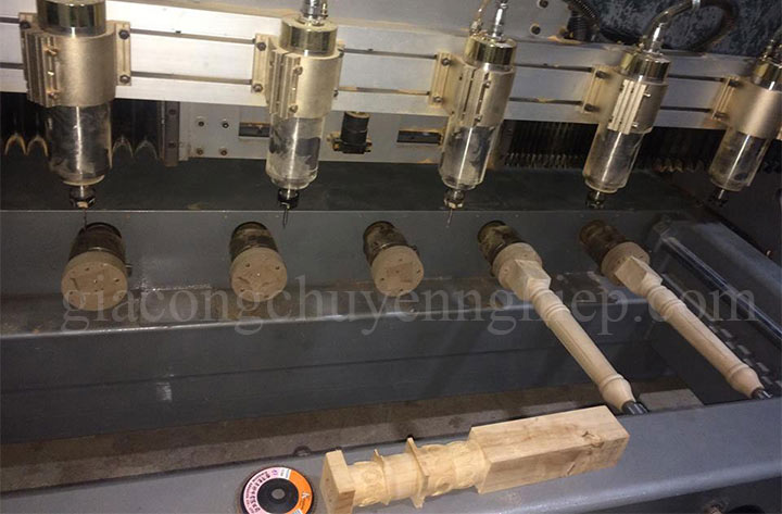 Các vật liệu gỗ gia công trên máy CNC được "nhân bản" tự động hóa-04