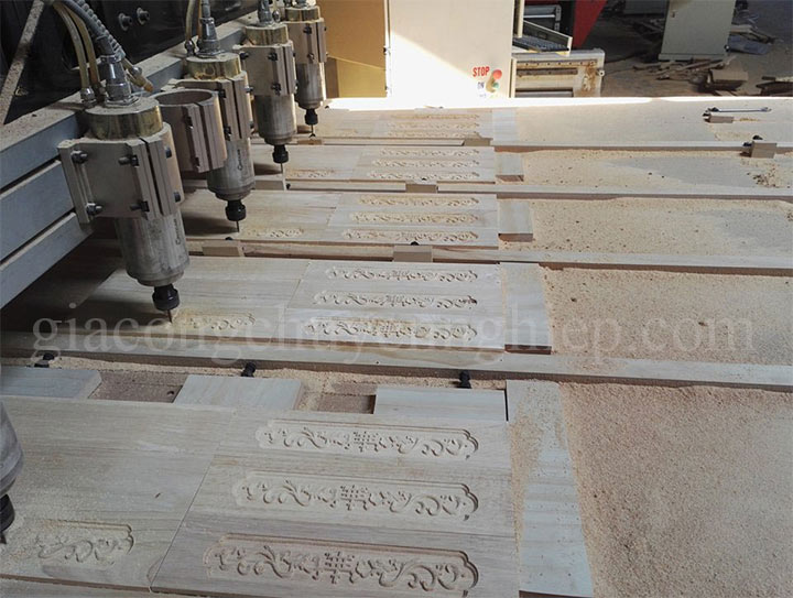 Các vật liệu gỗ gia công trên máy CNC được "nhân bản" tự động hóa-12